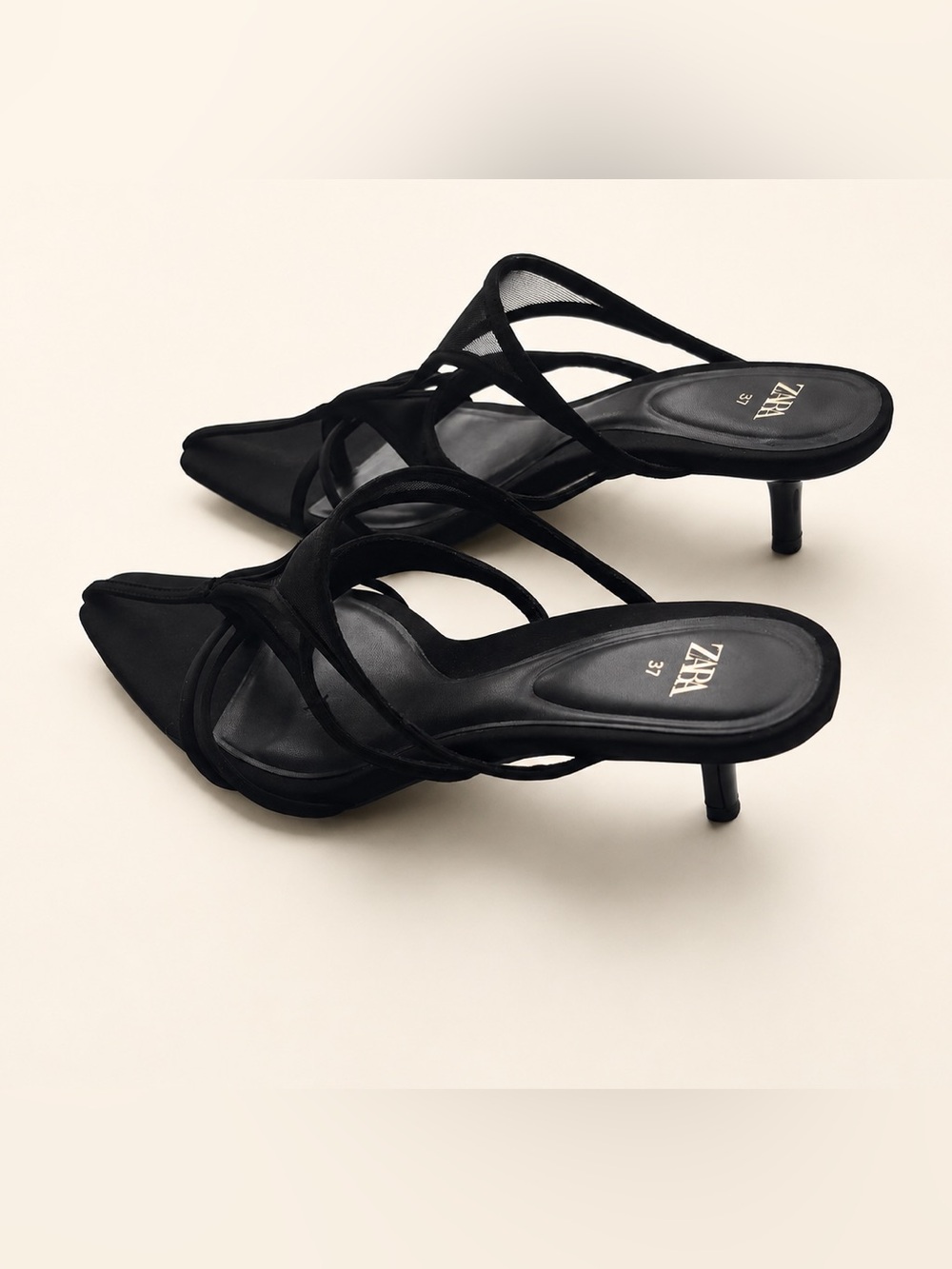 Zara Black Strappy Pointed Toe Kitten Heel Mules/sandals mesh on front. Like New